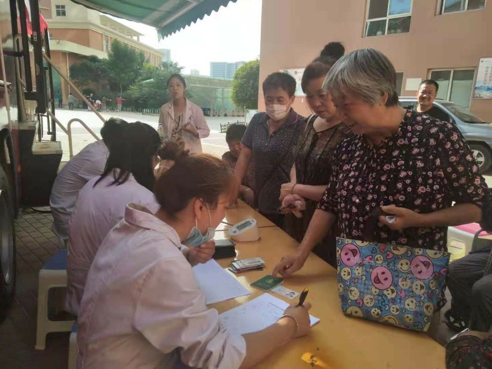 我为群众办实事爱心驿站在行动,我为群众办实事帮助残疾人新闻稿