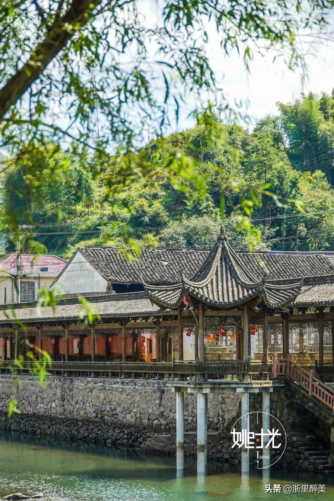 隐藏在深山中的千年古村视频,深山中隐藏着700年的浙江古村