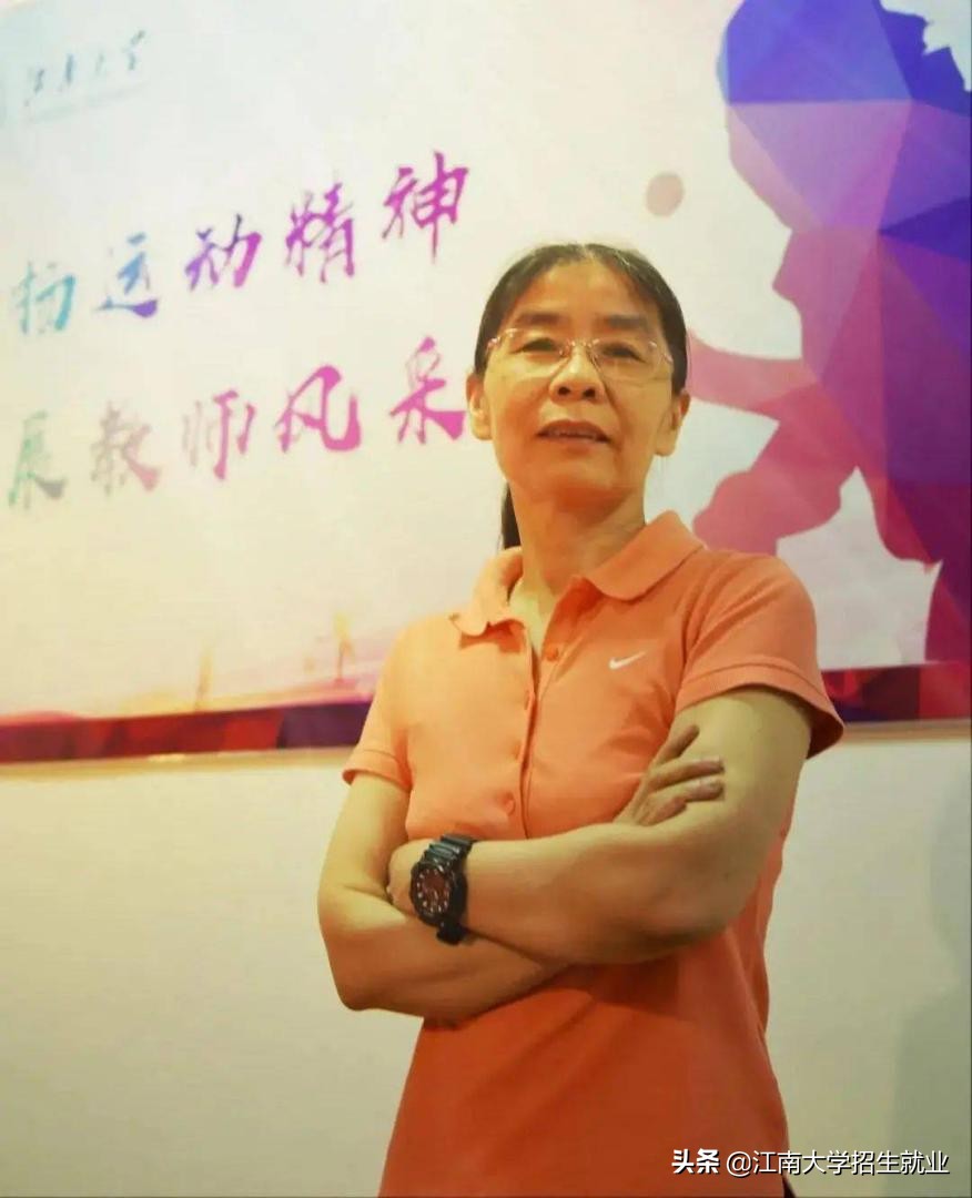 江苏*神教女**师：一年培养37位国家二级裁判员，如今再获国际认可！