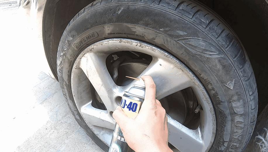 车在水里开了以后吱吱响,车在水里熄火了以后有啥影响