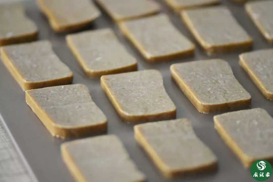 健脾八珍糕大人能吃吗,健脾养胃的八珍糕视频