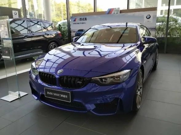 20岁大学生买下宝马430i，只因偶像的选择...他有着怎样的故事？