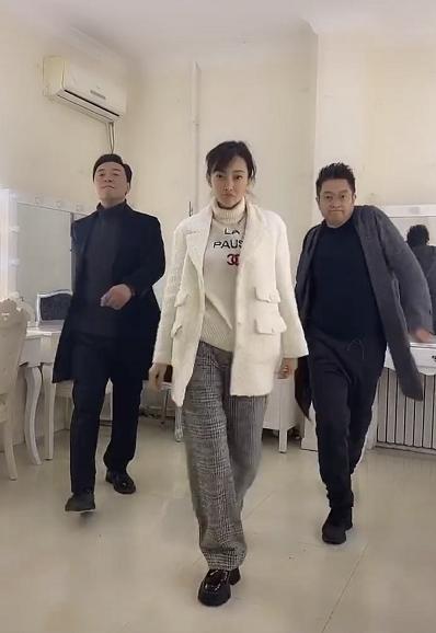 46岁牛莉现在的照片,45岁牛莉现在的照片