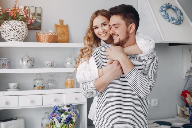 男人疯狂想你多半不会联系你,男人想念一个女人时会是怎样的