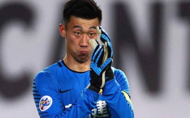 天海门将张鹭做出扑救,国门张鹭最新消息