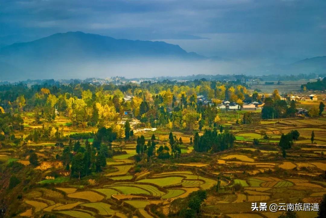 最好的风景在路上云南,有一种山叫云南的山