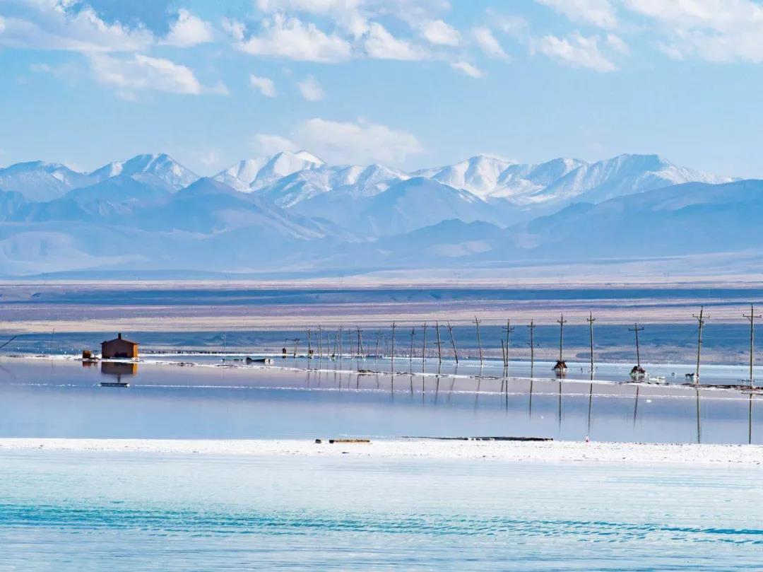 在公路旁随手一拍都是美景,中国有一条公路每一公里都是美景