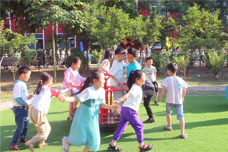 喜报恭喜几位孩子荣获一等奖,长葛喜报