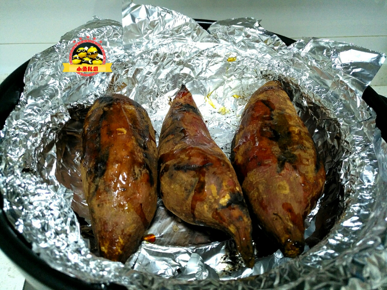 在家如何用砂锅烤红薯,烤红薯原来这么简单只用电饭煲