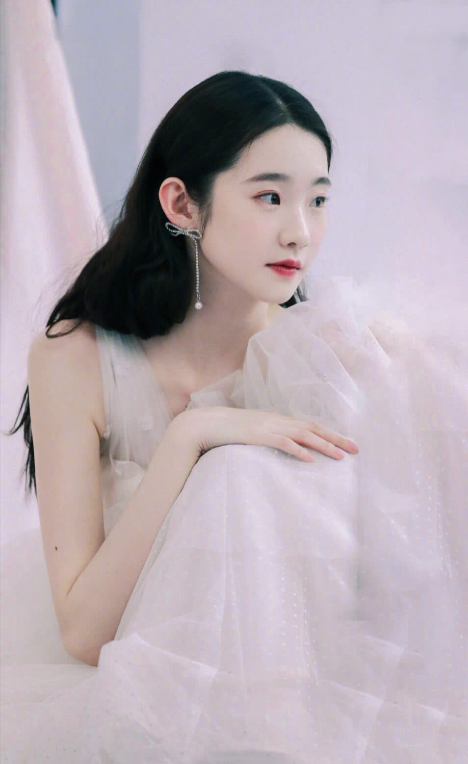 女团张艺凡照片,张艺凡女团选秀视频