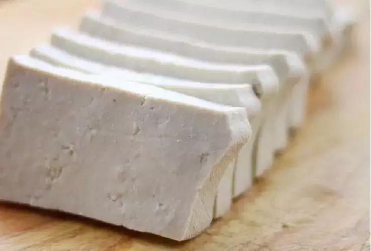 臭豆腐为什么吃了会变丑,臭豆腐非常臭吃起来越来越香