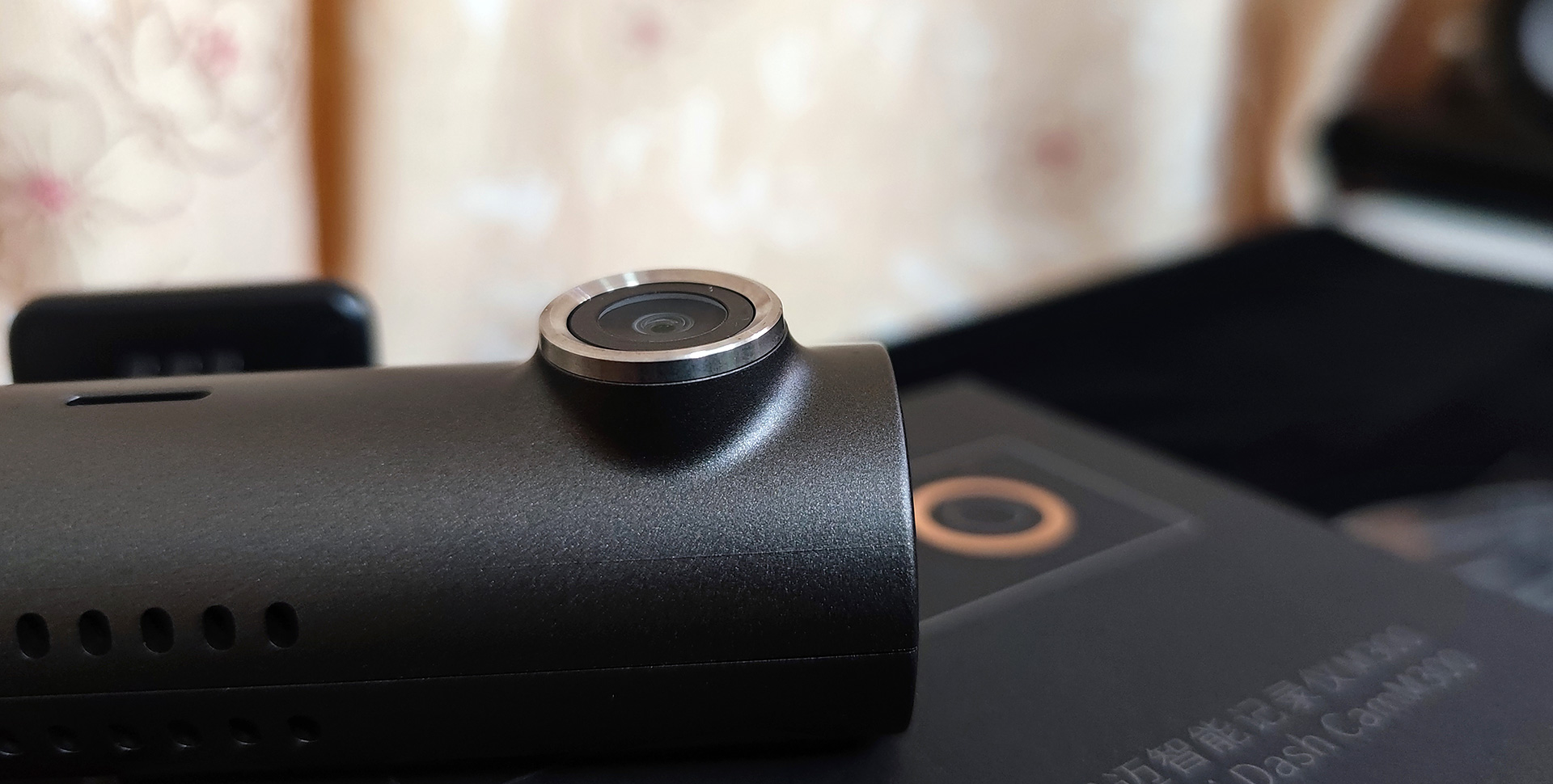 70迈智能记录仪m300说明书,70迈智能记录仪m500和m300哪个好