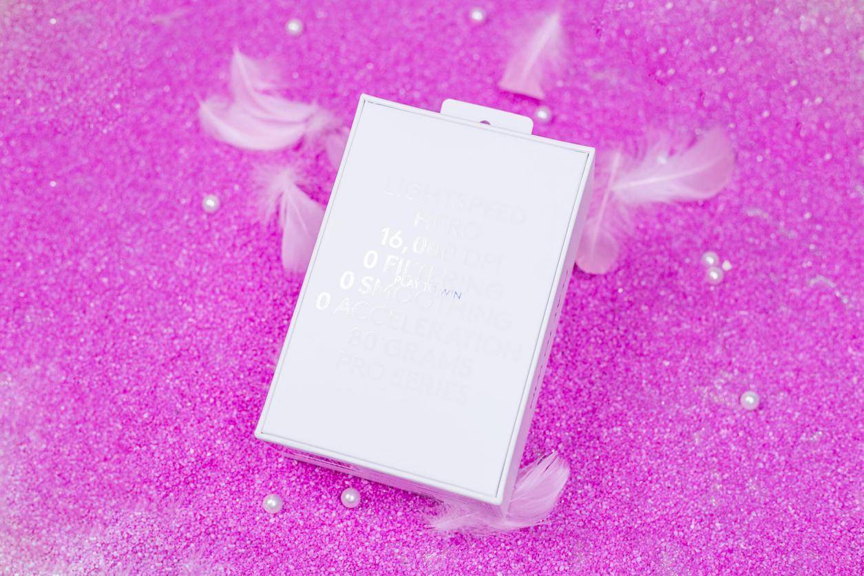 罗技鼠标gpw三代樱花粉,罗技prowireless鼠标测评