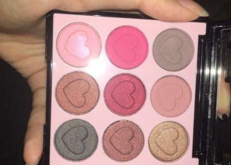 什么眼影好上妆不晕妆不掉粉,眼影盘不晕染不掉色日常妆容