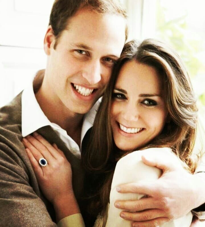 凯特与英女王戴同样的珠宝,凯特王妃戴的戒指图片