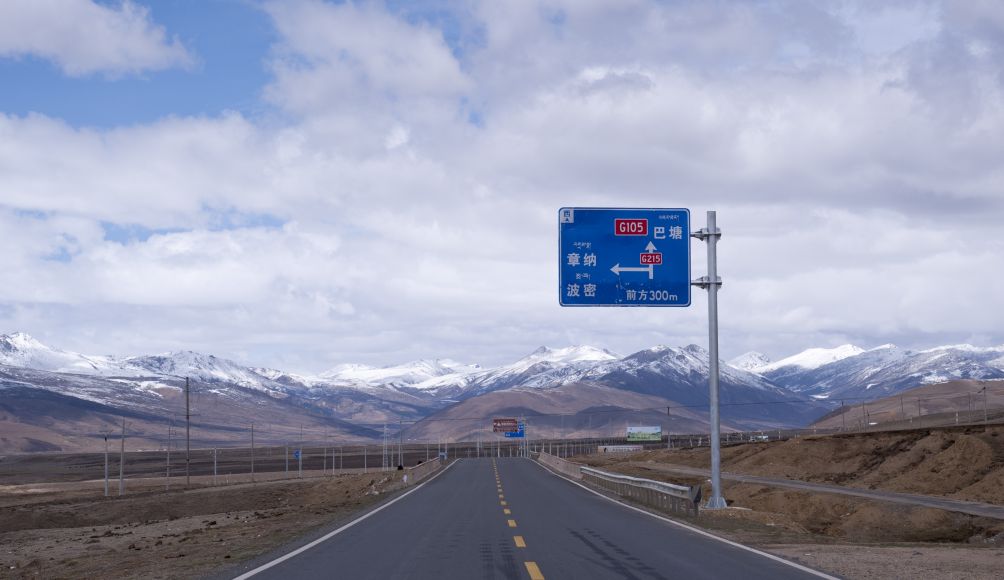 尼康d700怎么拍视频教程,尼康d700带手柄效果如何