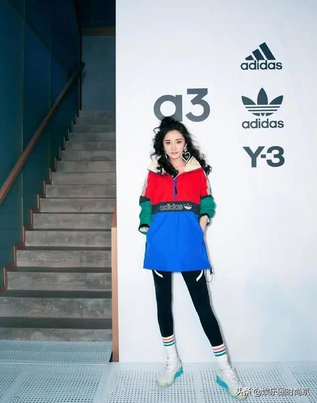 杨幂同款袜子穿搭,杨幂袜子搭配