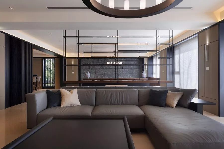 隔而不断的屏风设计,30公分的屏风