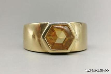 为什么有些人戴k金会过敏,k金为什么戴了会过敏