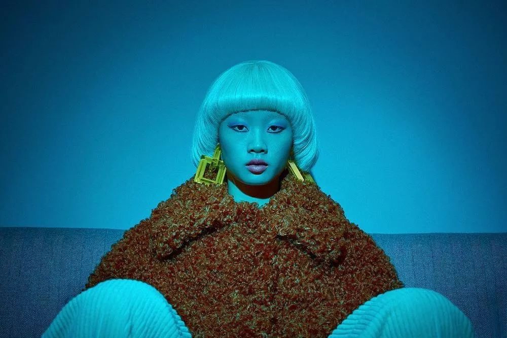 刘雯何穗个人简介,刘雯何穗奚梦瑶走秀视频