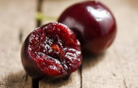 国内樱桃和进口车厘子的区别,山东大樱桃和车厘子有什么区别