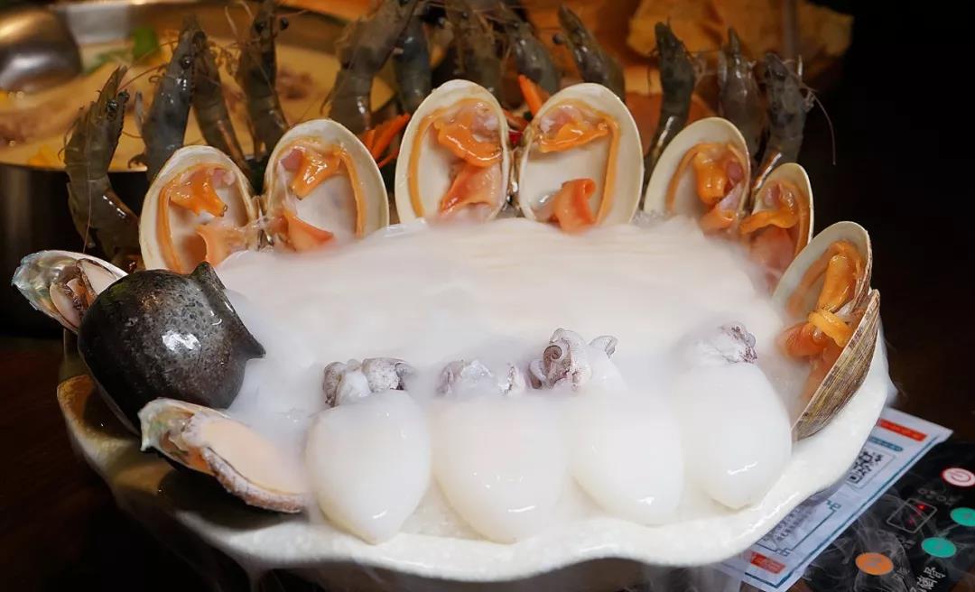 4.9折！火爆澳门22年的“星记猪骨”登陆杭州，排再长的队也要去拔草