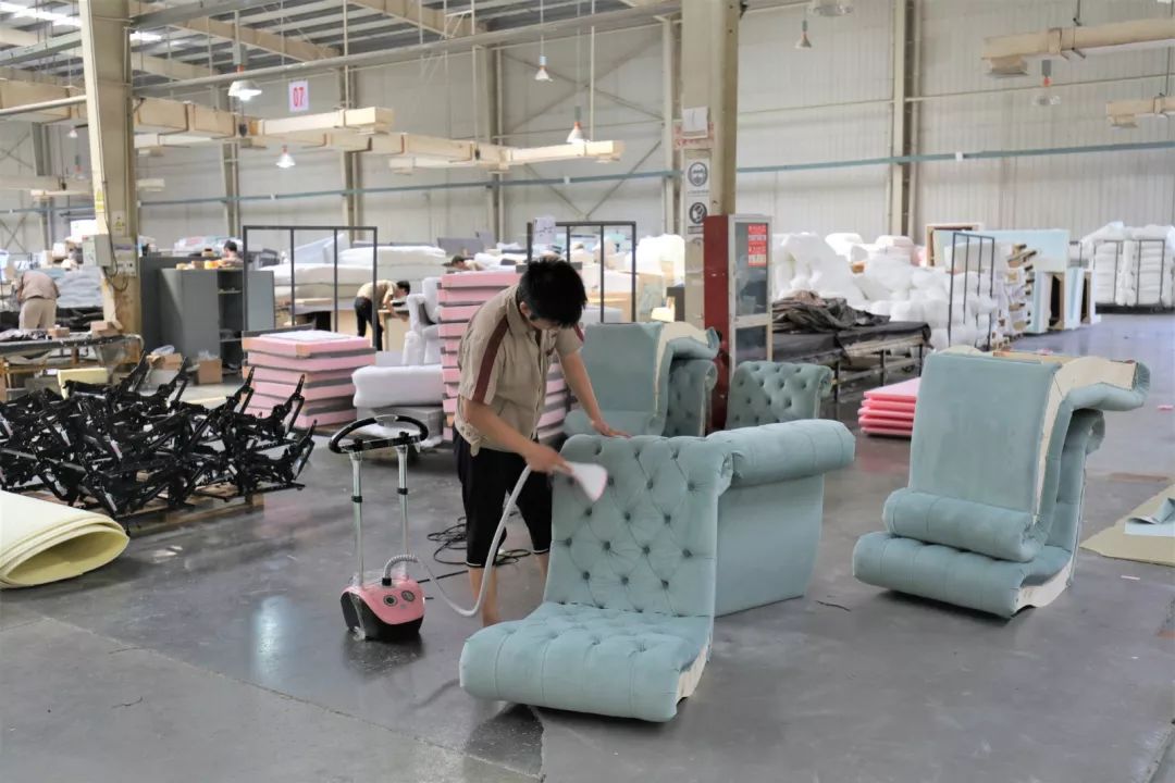 家具卖场内幕,红星美凯龙家具代工厂