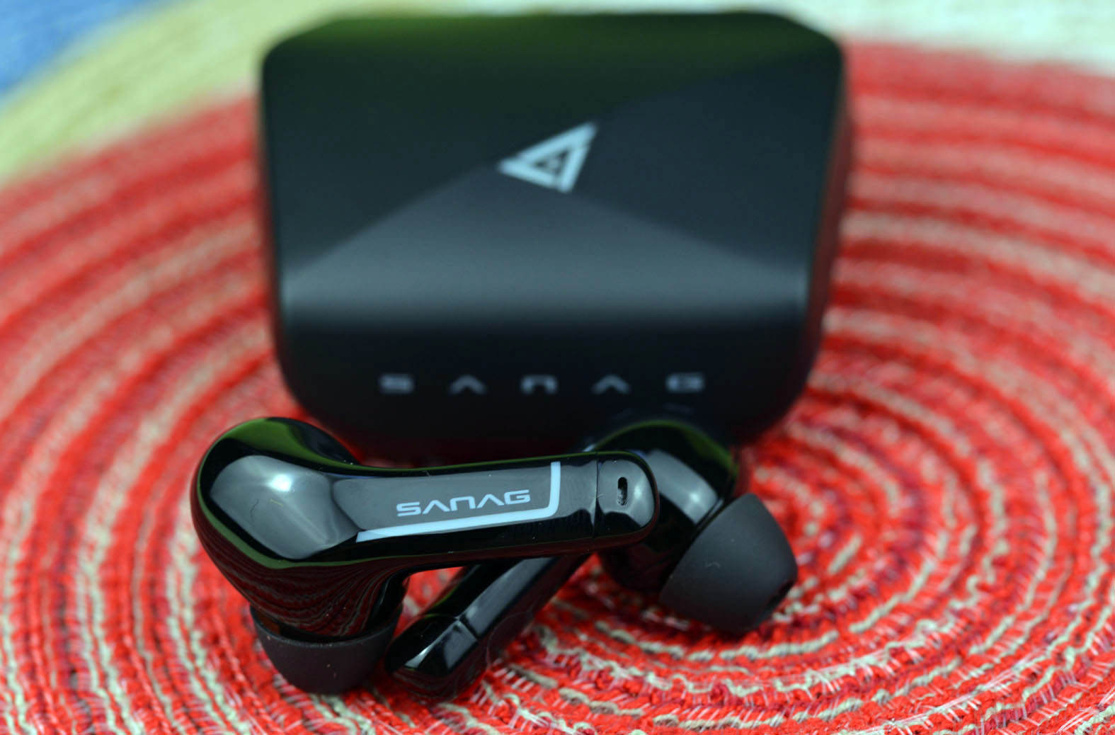 怎么选蓝牙耳机打游戏,如何选耳机吃鸡