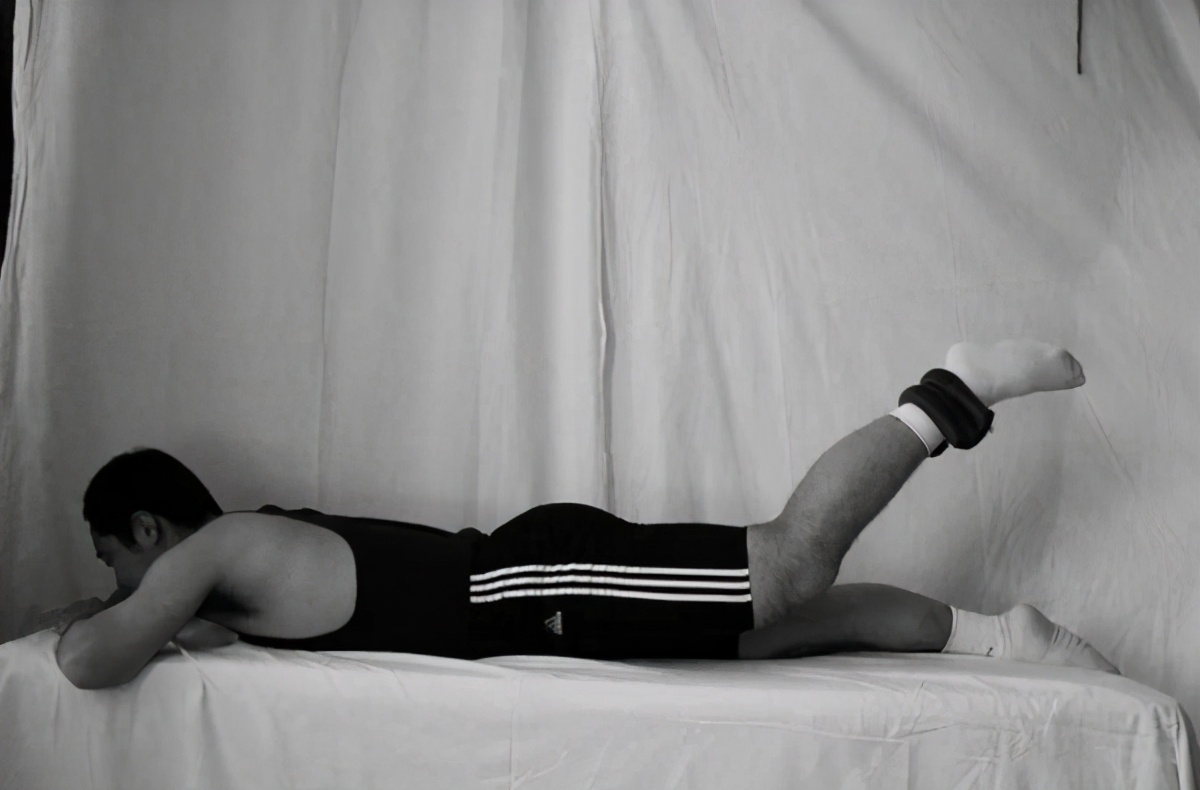 锻炼下肢肌肉的最佳动作,在家怎么锻炼下肢肌肉