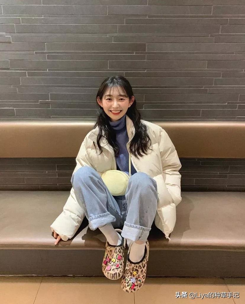 满大街都是骆驼羽绒服,满大街都在穿皮草外套长靴真洋气