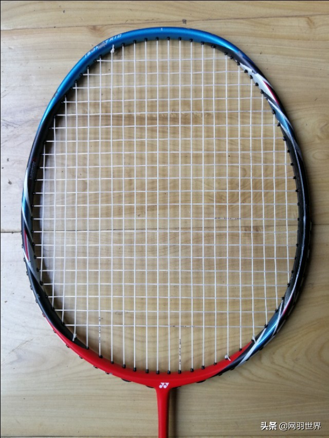 羽毛球拍线断了怎么修教程视频,碳纤维羽毛球拍断了有必要修复