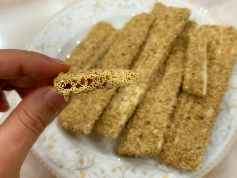 这种糖只有北方才有卖，香甜不粘牙，吃多牙不疼，老人孩子都爱吃