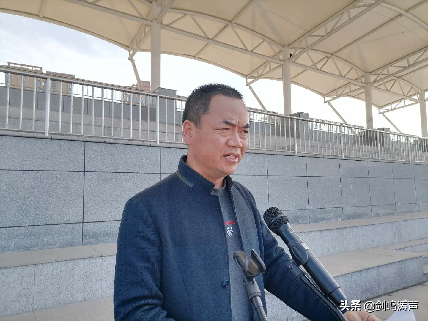 风驰电掣帅气逼人,风驰电掣神威