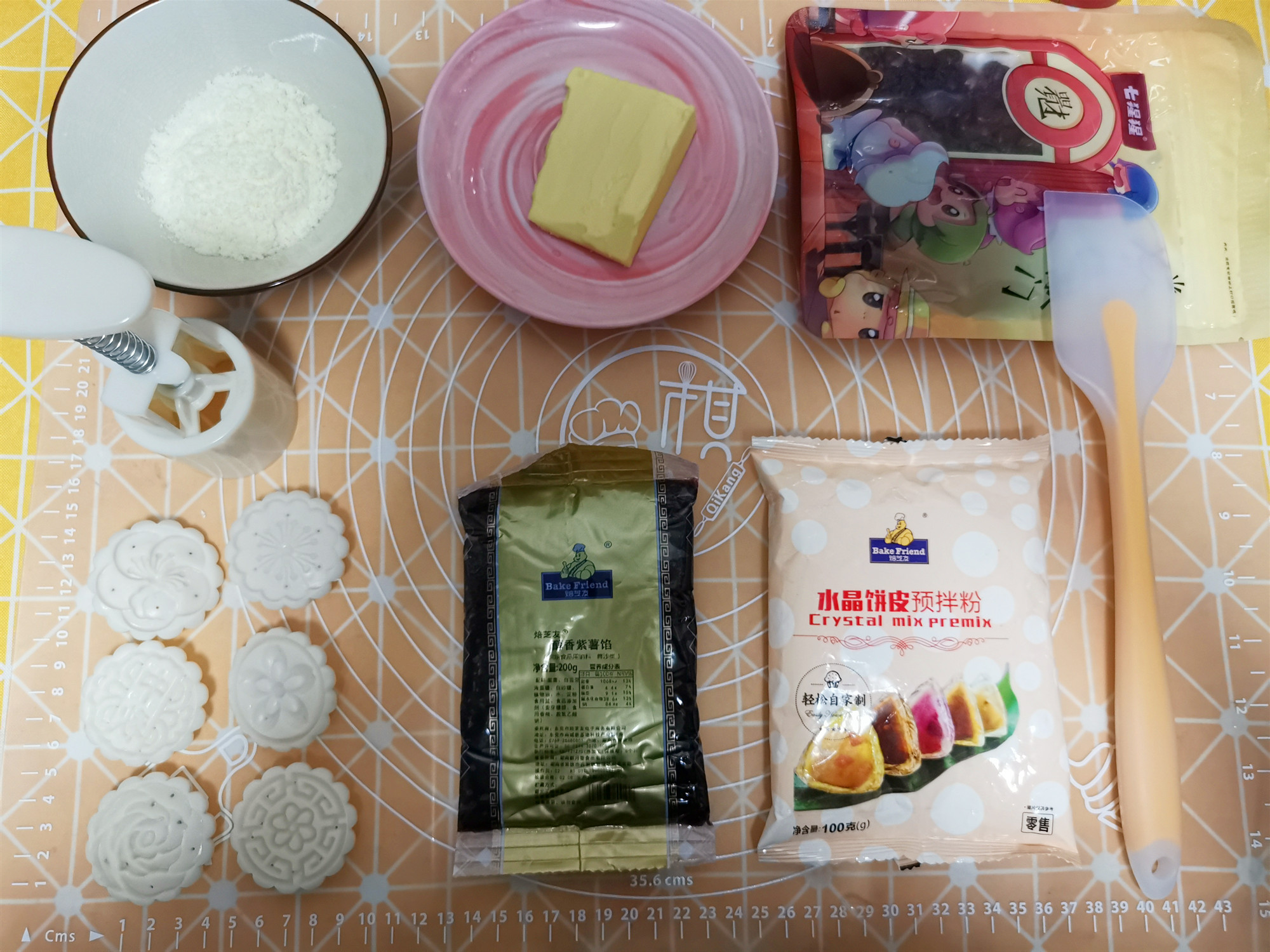 冰皮月饼无需烘焙,在家就能制作冰皮月饼