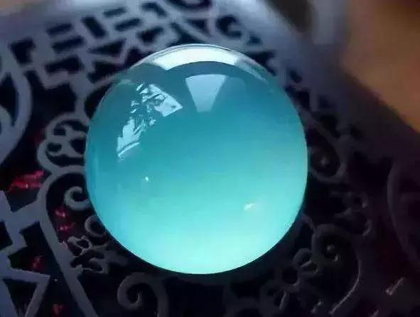 十种不易造假的玉石,十种不输翡翠的小众玉石