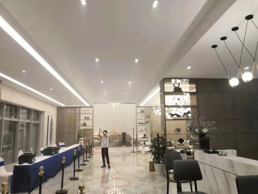 晚餐时间到！餐厅运营、清洁、设计和设计，一站式搞定