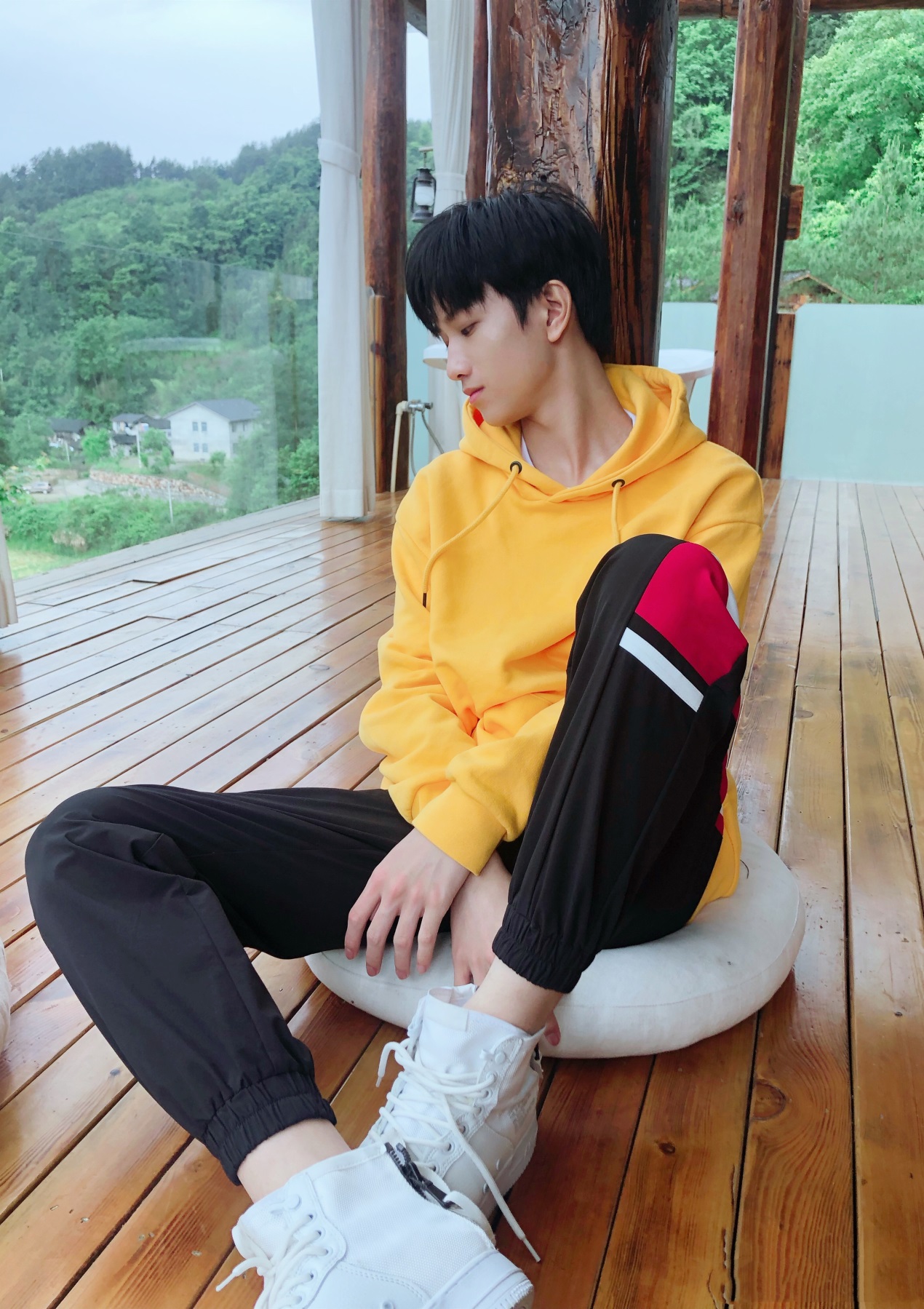 敖子逸帅气暖心,敖子逸活力满分的夏天