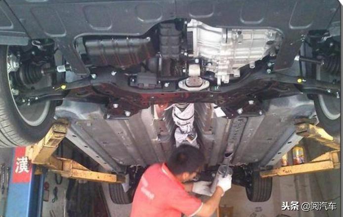 奥迪a4有没有必要安装发动机护板,2011年逍客发动机护板有必要换吗