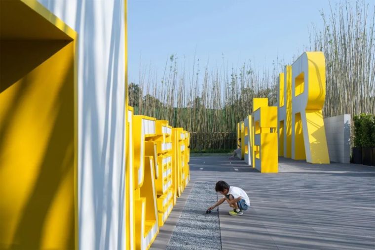 被这波互动设计，治好了带孩子的焦虑