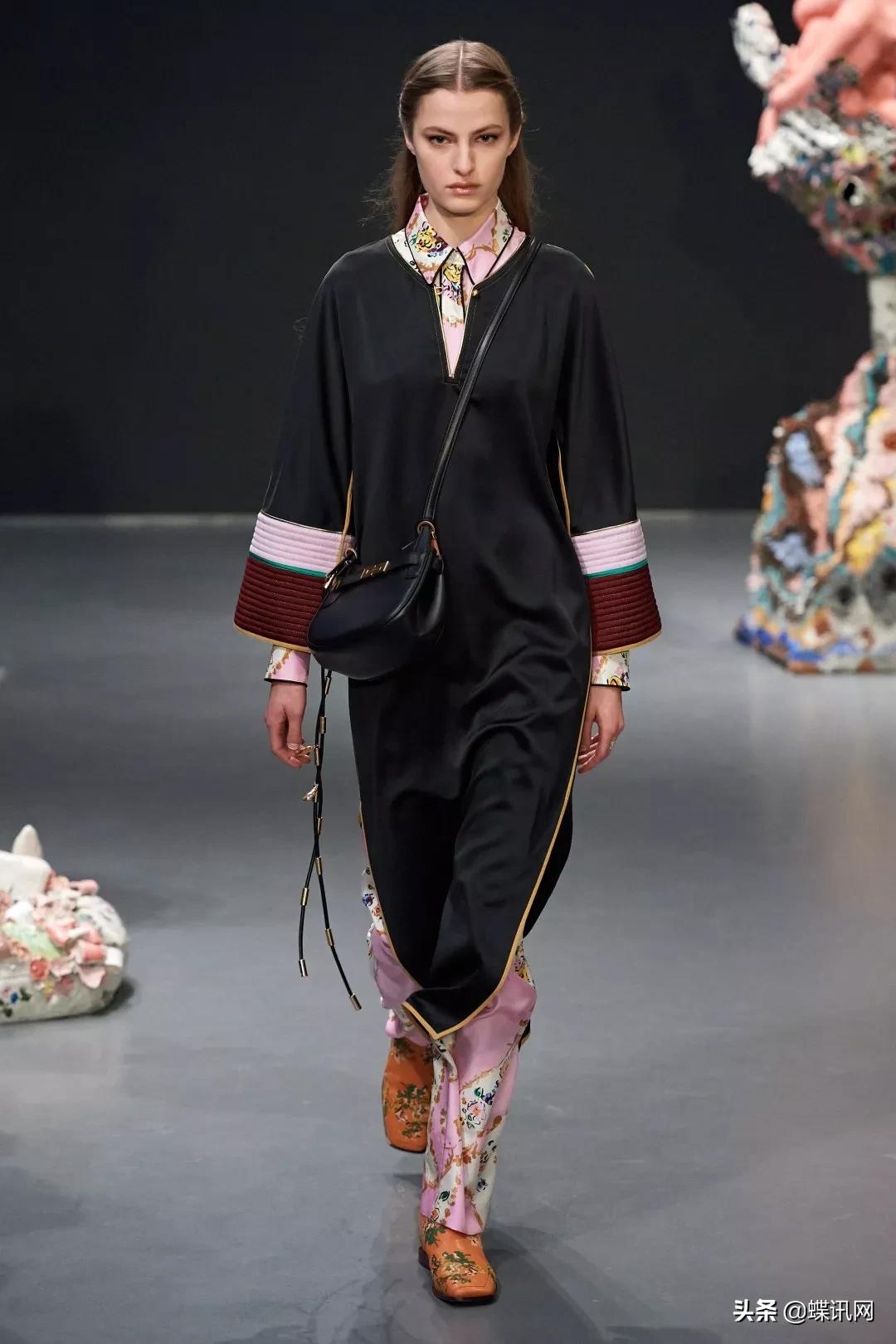 toryburch是真珍珠吗,toryburch算不算奢侈品牌