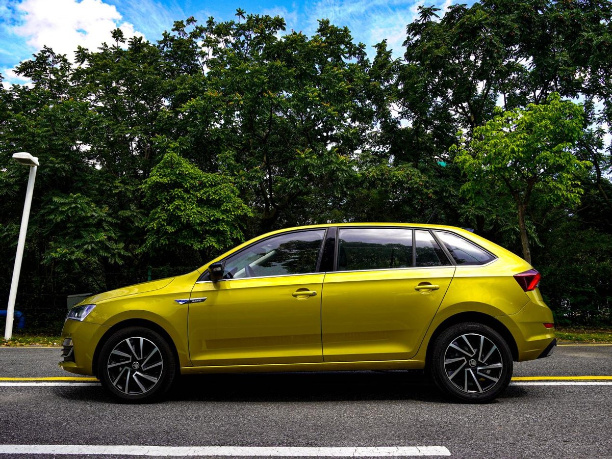 斯柯达昕动两厢车自动挡16年油耗,斯柯达昕锐车手动1.6试驾