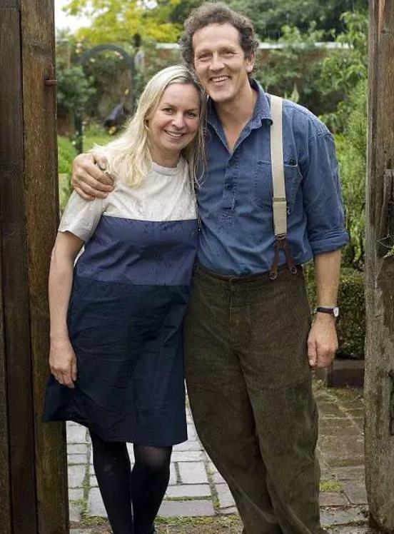 他经历破产、抑郁，却被植物治愈，成为BBC王牌节目主持人