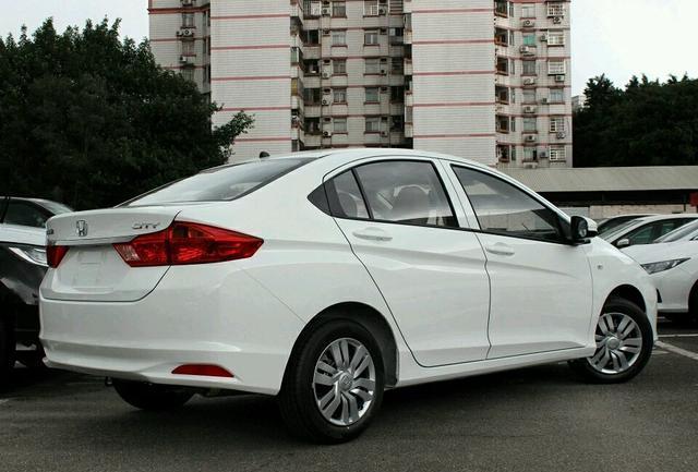 本田锋范的“硬伤”很多吗？它的动力肉吗？老司机来告诉你答案