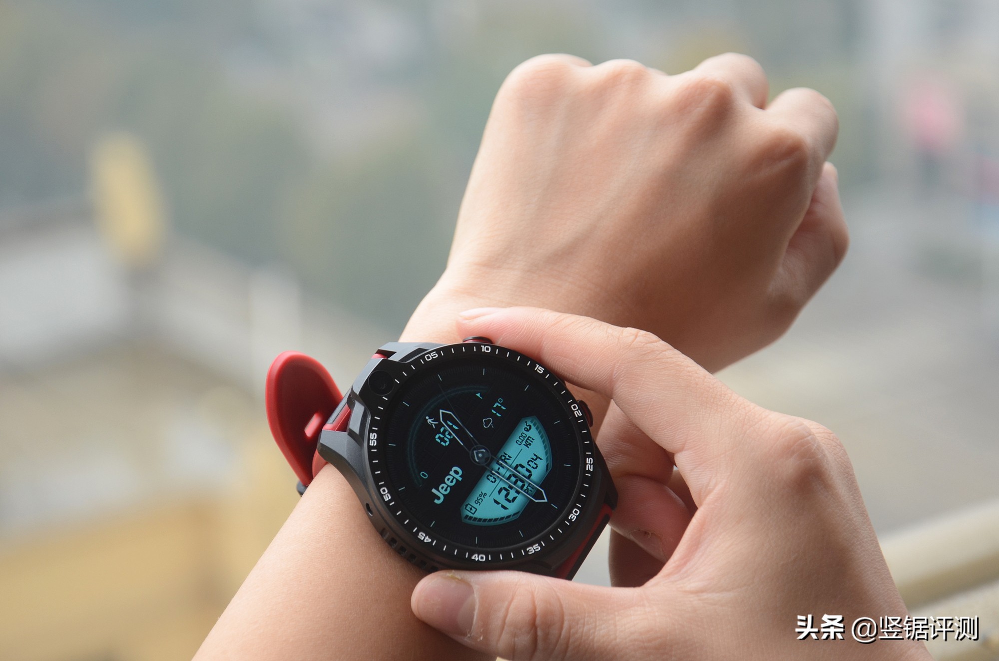 jeep黑骑士智能手表值不值得入手,jeep黑骑士fx1和fx3智能手表区别