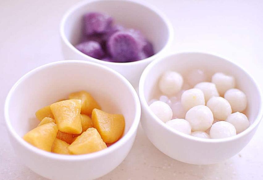 纯奶茶好还是不加料好,奶茶的各种小料口感