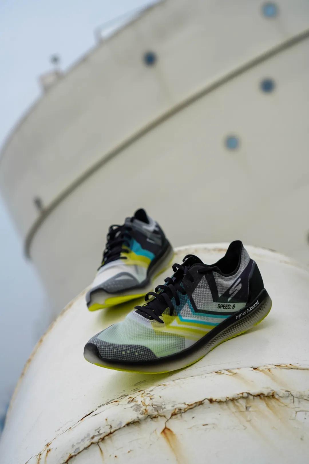 skechers斯凯奇gorunmaxroad6,斯凯奇skechers新年系列2024