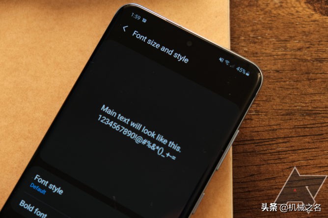 三星galaxys20是曲面屏吗,三星galaxys20是线性马达吗