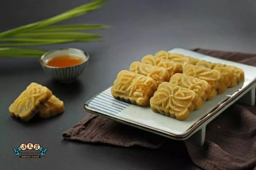 武汉的夏日记忆,非常适合夏天吃的冰爽流心绿豆糕