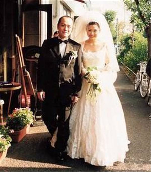 邱淑贞什么时候和王晶分手的,邱淑贞与王晶为什么分手