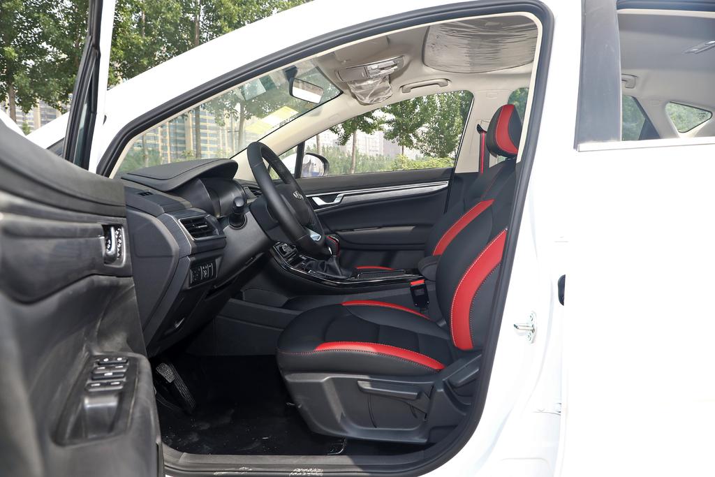 什么是四轮定位和轮胎气压,什么是四轮定位